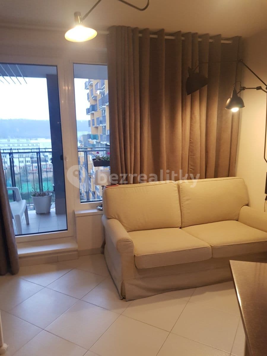 1 bedroom with open-plan kitchen flat to rent, 57 m², Pod Harfou, Prague, Prague 1 bedroom with open-plan kitchen flat to rent, 57 m², Pod Harfou, Prague, Prague