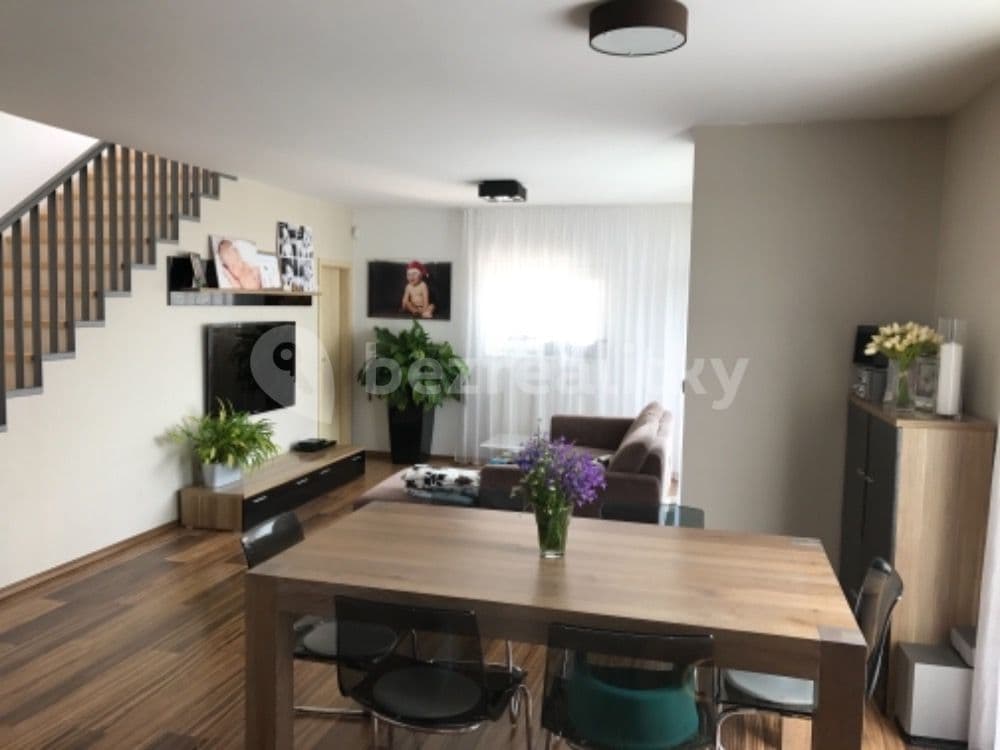 house to rent, 135 m², Vrbenská, České Budějovice, Jihočeský Region house to rent, 135 m², Vrbenská, České Budějovice, Jihočeský Region