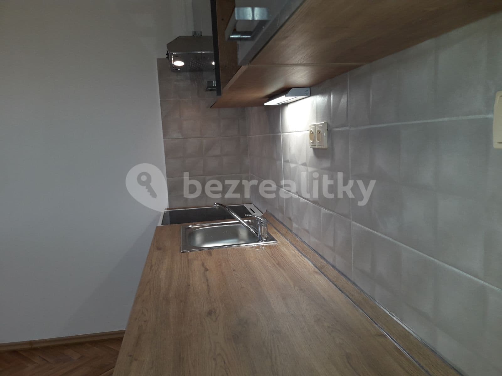 Small studio flat to rent, 23 m², Částkova, Plzeň, Plzeňský Region Small studio flat to rent, 23 m², Částkova, Plzeň, Plzeňský Region