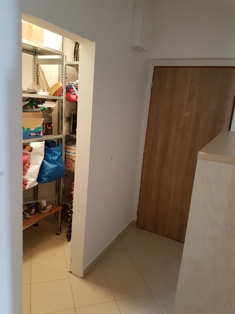 2 bedroom with open-plan kitchen flat to rent, 80 m², Andersenova, Prague, Prague 2 bedroom with open-plan kitchen flat to rent, 80 m², Andersenova, Prague, Prague