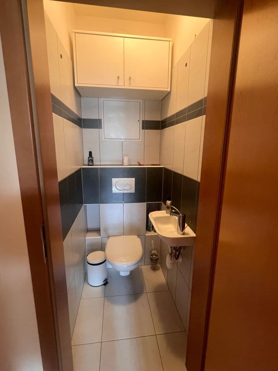 2 bedroom with open-plan kitchen flat to rent, 78 m², Sicherova, Prague, Prague 2 bedroom with open-plan kitchen flat to rent, 78 m², Sicherova, Prague, Prague