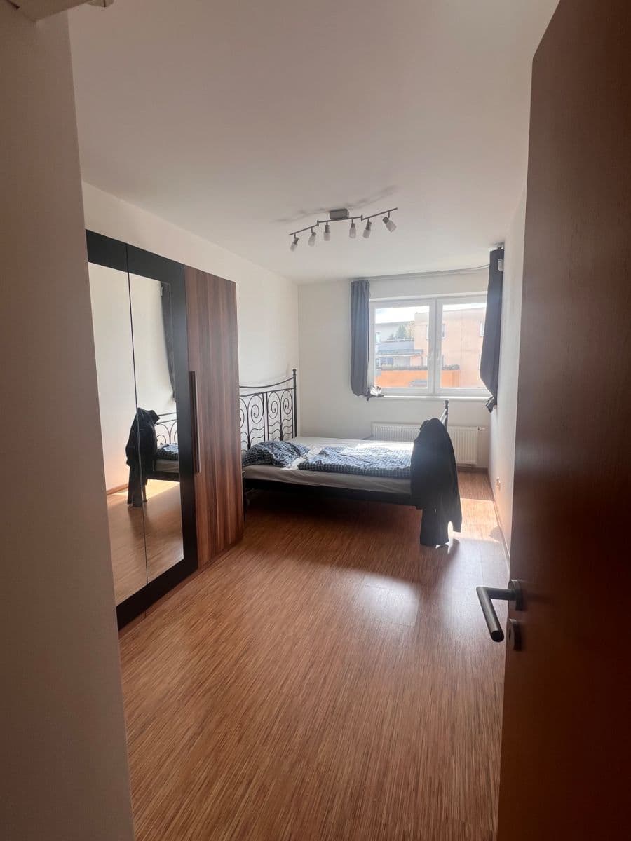 2 bedroom with open-plan kitchen flat to rent, 78 m², Sicherova, Prague, Prague 2 bedroom with open-plan kitchen flat to rent, 78 m², Sicherova, Prague, Prague
