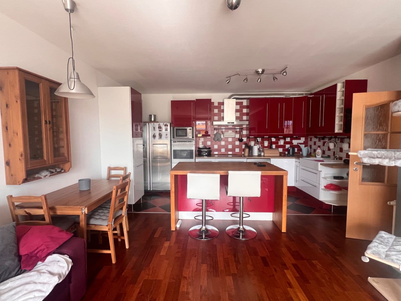 2 bedroom with open-plan kitchen flat to rent, 78 m², Sicherova, Prague, Prague 2 bedroom with open-plan kitchen flat to rent, 78 m², Sicherova, Prague, Prague