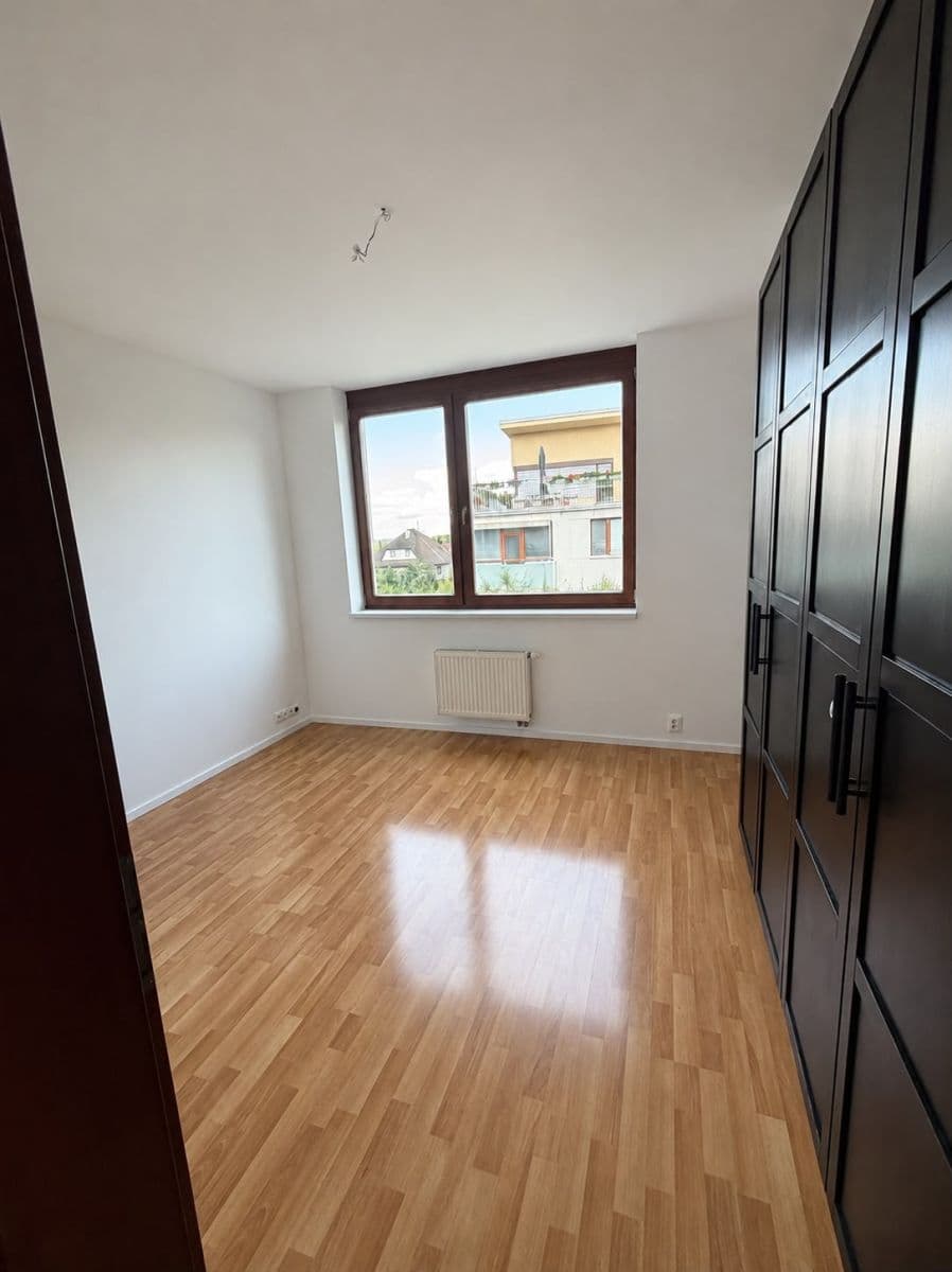 1 bedroom with open-plan kitchen flat to rent, 58 m², Laudonova, Prague, Prague 1 bedroom with open-plan kitchen flat to rent, 58 m², Laudonova, Prague, Prague