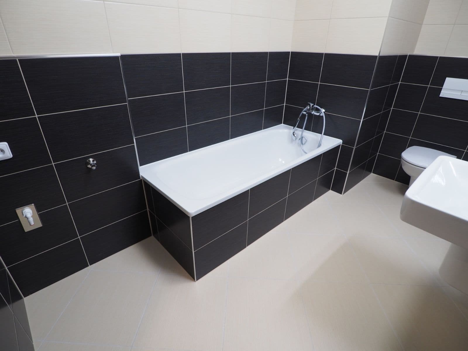 1 bedroom with open-plan kitchen flat to rent, 59 m², Zakšínská, Prague, Prague 1 bedroom with open-plan kitchen flat to rent, 59 m², Zakšínská, Prague, Prague