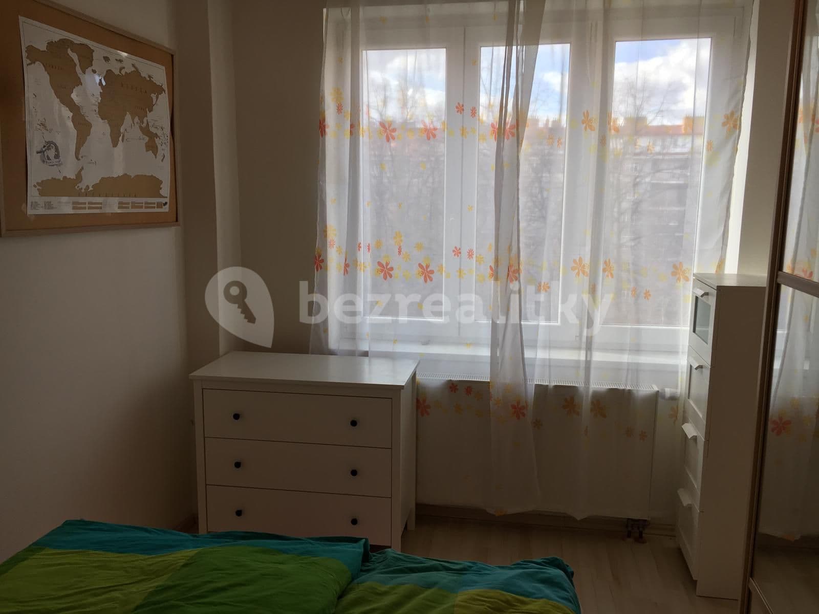 1 bedroom with open-plan kitchen flat to rent, 47 m², Viklefova, Prague, Prague 1 bedroom with open-plan kitchen flat to rent, 47 m², Viklefova, Prague, Prague