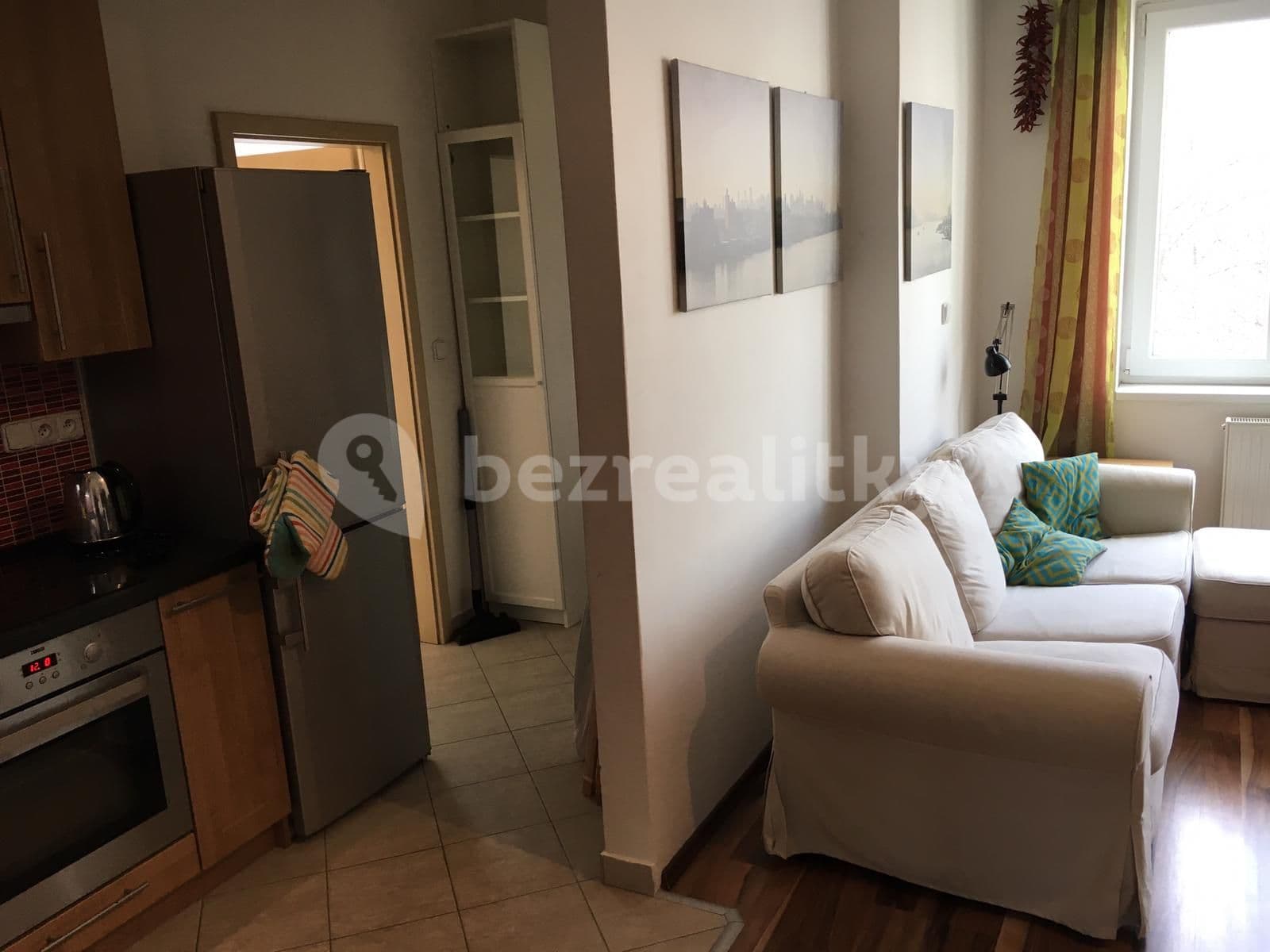 1 bedroom with open-plan kitchen flat to rent, 47 m², Viklefova, Prague, Prague 1 bedroom with open-plan kitchen flat to rent, 47 m², Viklefova, Prague, Prague