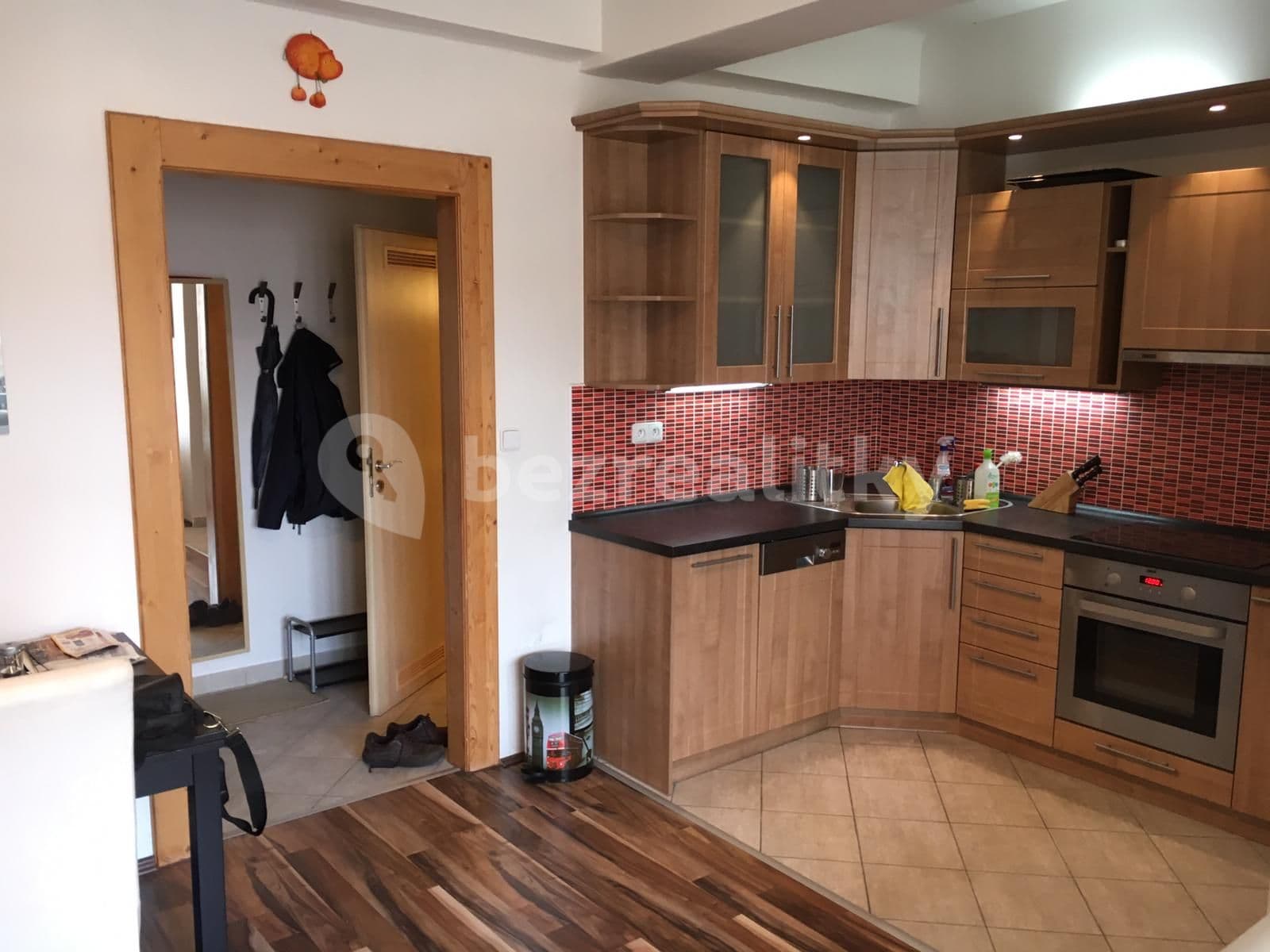 1 bedroom with open-plan kitchen flat to rent, 47 m², Viklefova, Prague, Prague 1 bedroom with open-plan kitchen flat to rent, 47 m², Viklefova, Prague, Prague