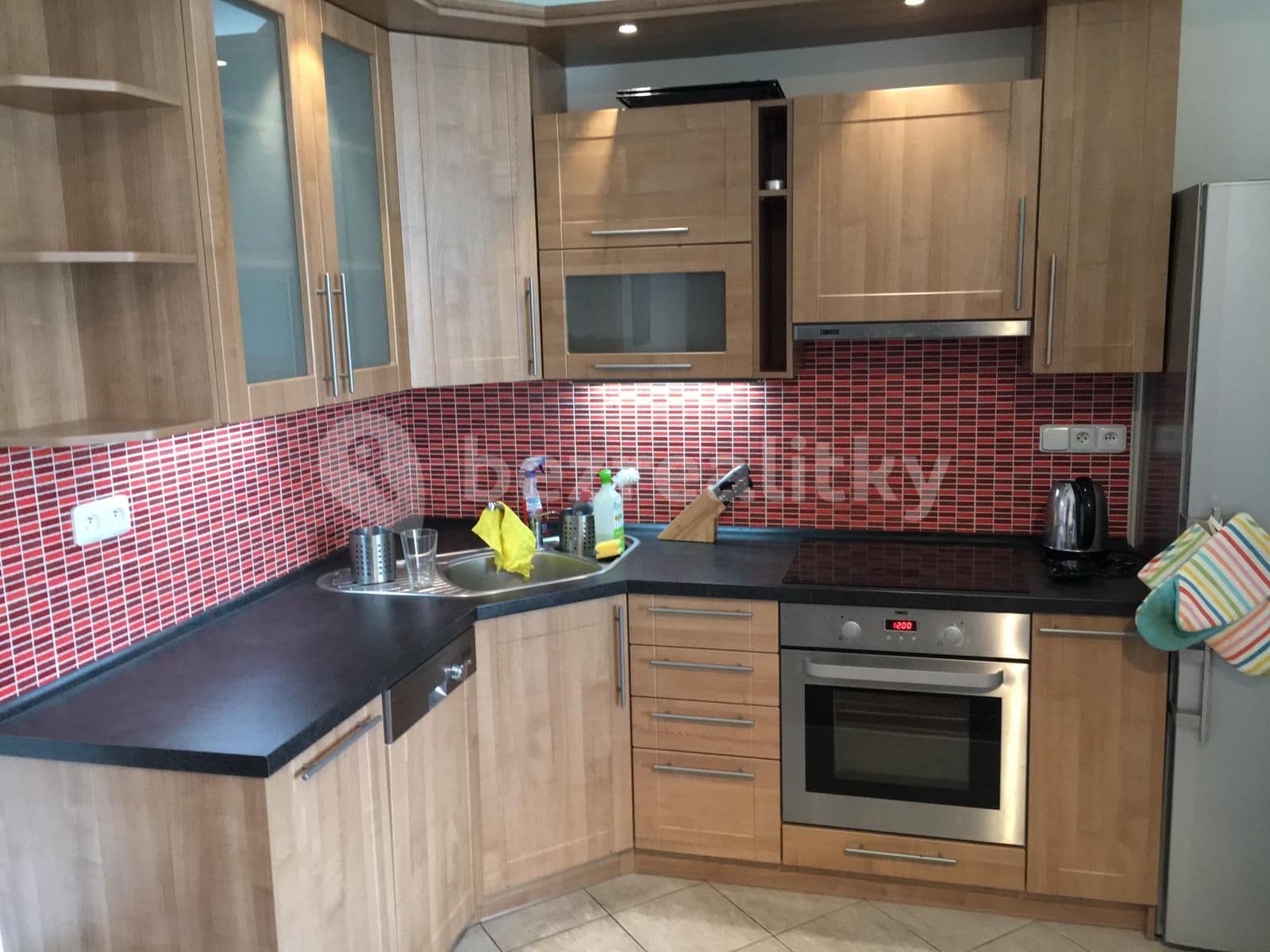 1 bedroom with open-plan kitchen flat to rent, 47 m², Viklefova, Prague, Prague 1 bedroom with open-plan kitchen flat to rent, 47 m², Viklefova, Prague, Prague