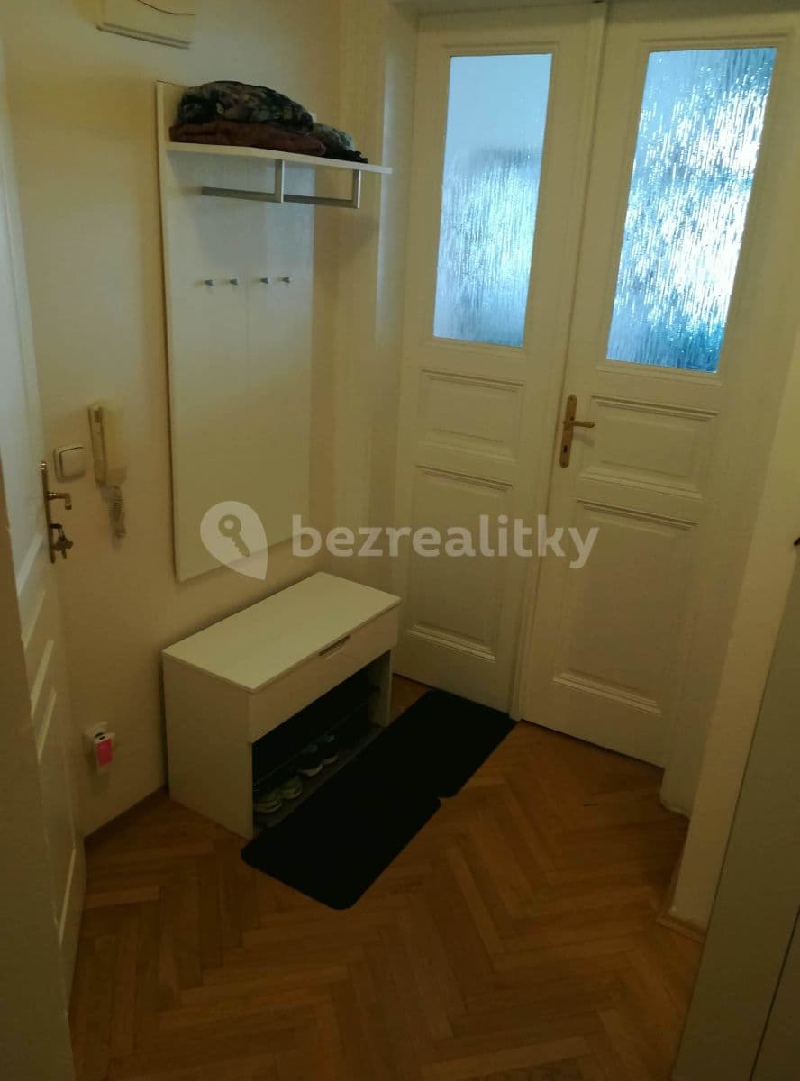 1 bedroom with open-plan kitchen flat to rent, 53 m², Arbesovo náměstí, Prague, Prague 1 bedroom with open-plan kitchen flat to rent, 53 m², Arbesovo náměstí, Prague, Prague
