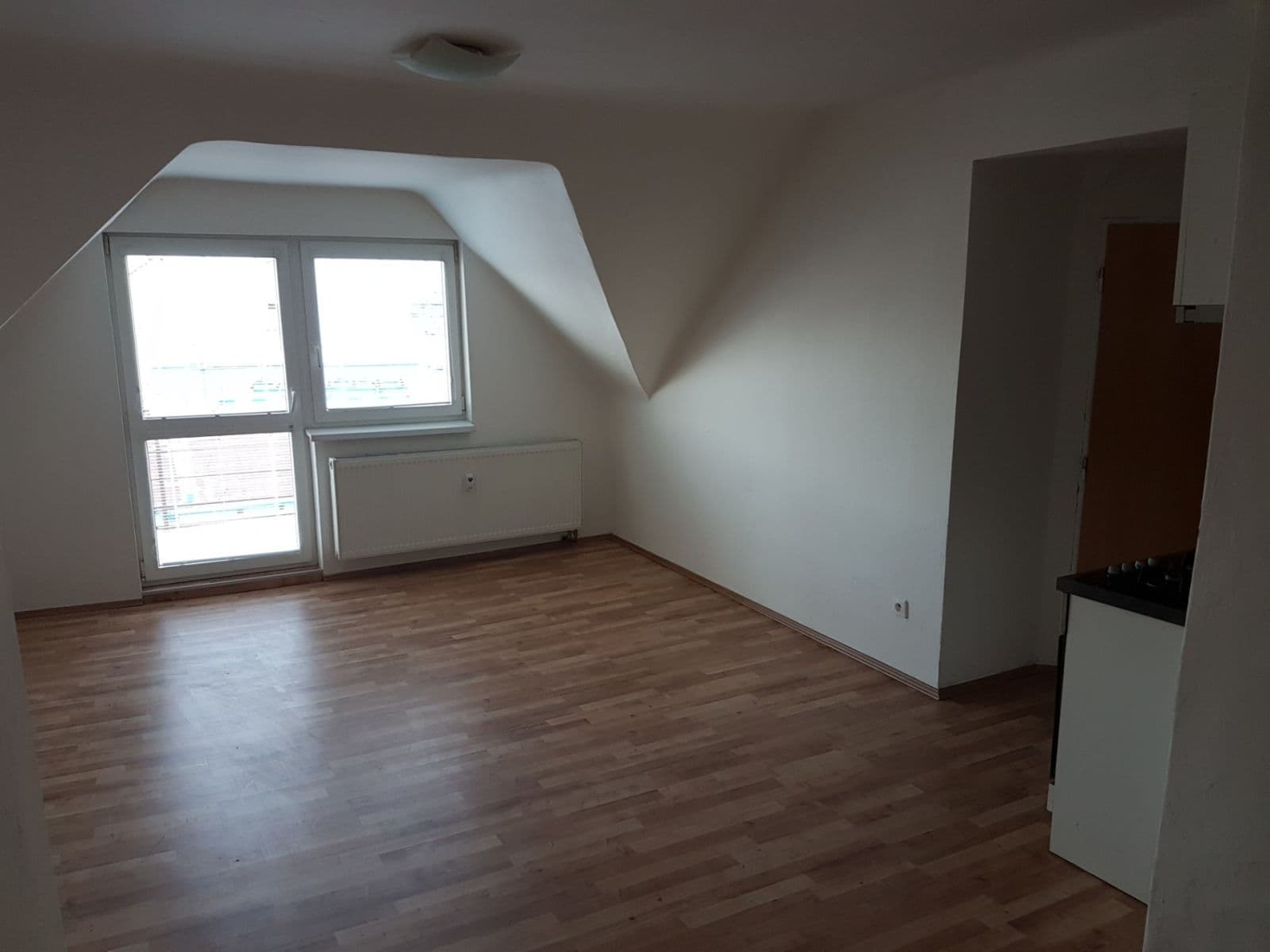 2 bedroom with open-plan kitchen flat to rent, 66 m², Baarova, Prague, Prague 2 bedroom with open-plan kitchen flat to rent, 66 m², Baarova, Prague, Prague