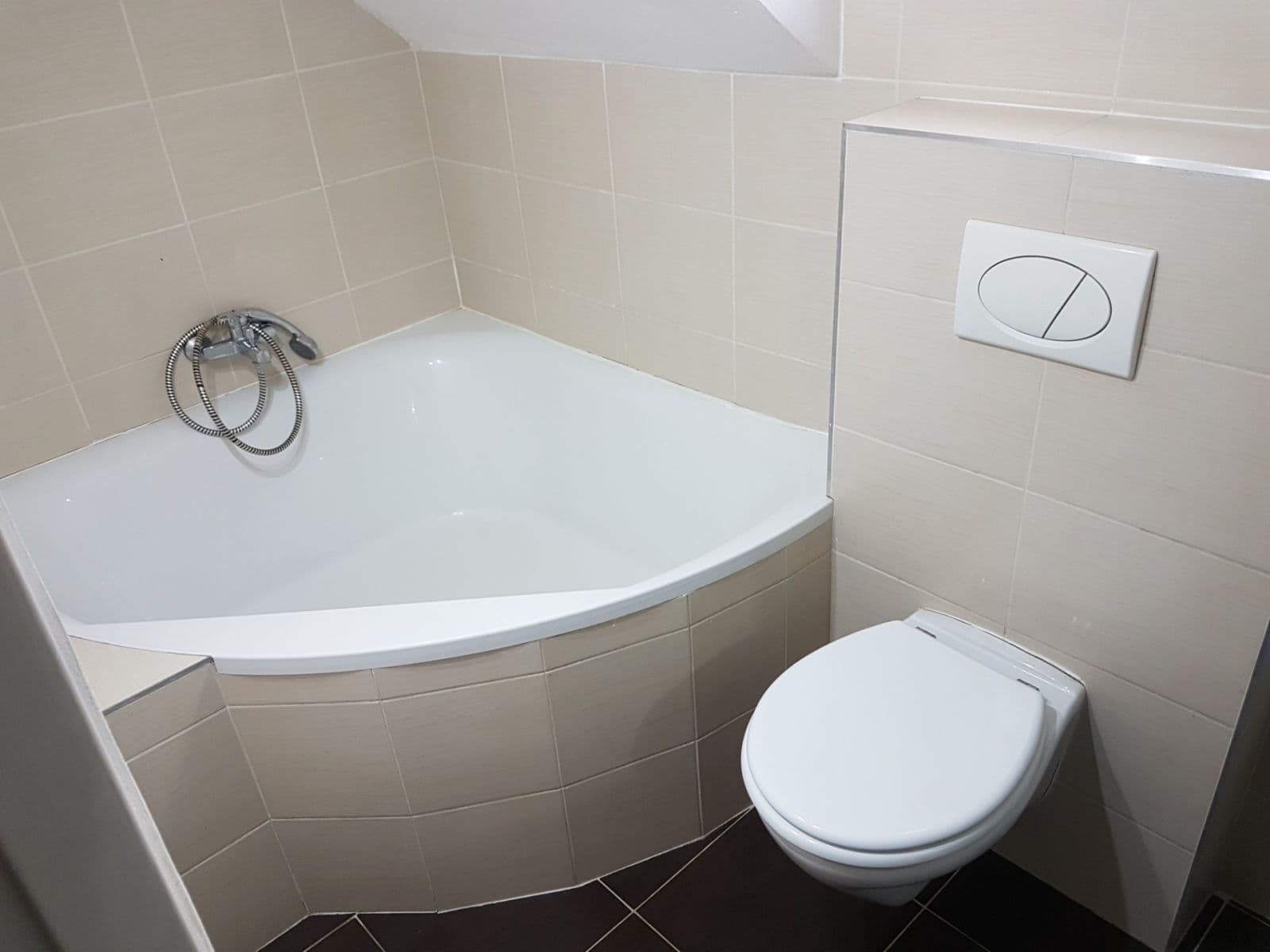 2 bedroom with open-plan kitchen flat to rent, 66 m², Baarova, Prague, Prague 2 bedroom with open-plan kitchen flat to rent, 66 m², Baarova, Prague, Prague