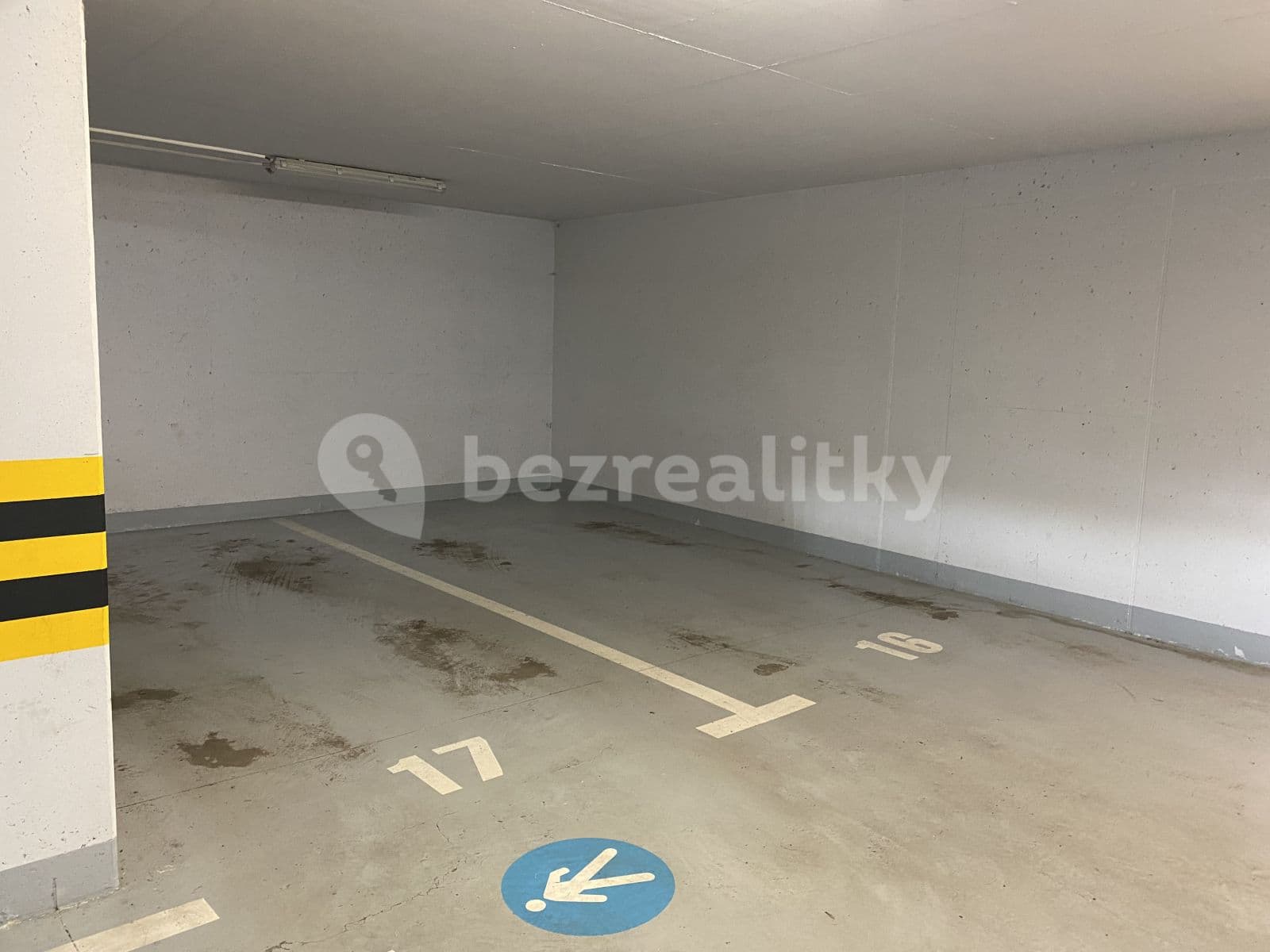 garage to rent, 12 m², Stamicova, Prague, Prague