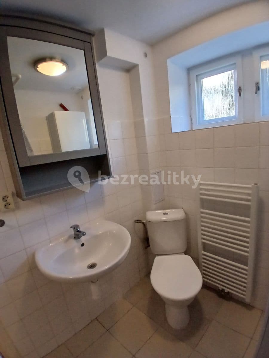 2 bedroom with open-plan kitchen flat to rent, 70 m², Čihákova, Poděbrady, Středočeský Region 2 bedroom with open-plan kitchen flat to rent, 70 m², Čihákova, Poděbrady, Středočeský Region