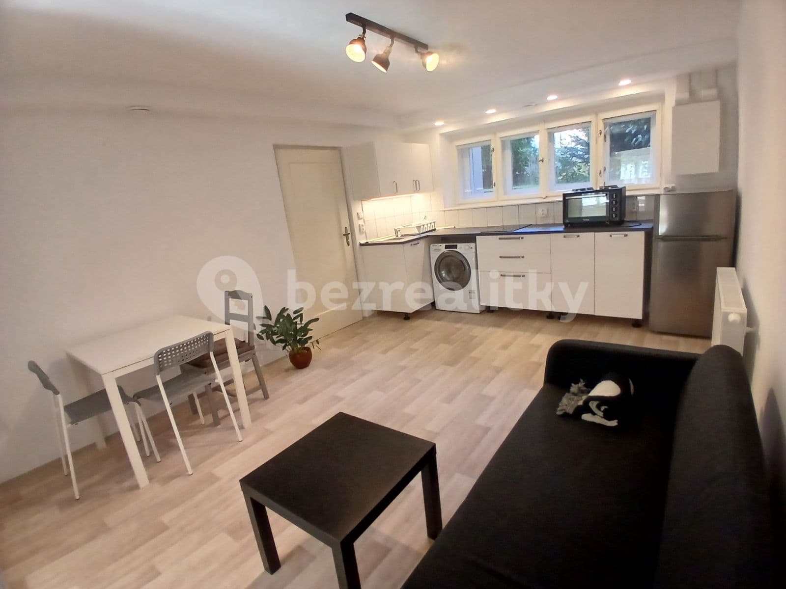 2 bedroom with open-plan kitchen flat to rent, 70 m², Čihákova, Poděbrady, Středočeský Region 2 bedroom with open-plan kitchen flat to rent, 70 m², Čihákova, Poděbrady, Středočeský Region