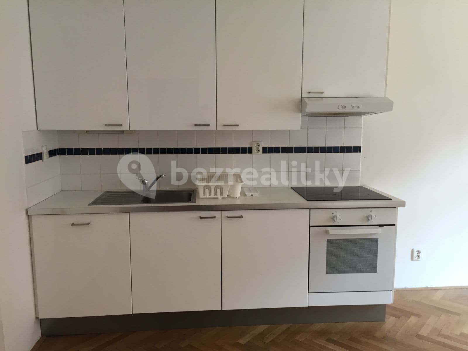 1 bedroom with open-plan kitchen flat to rent, 43 m², Starostrašnická, Prague, Prague 1 bedroom with open-plan kitchen flat to rent, 43 m², Starostrašnická, Prague, Prague