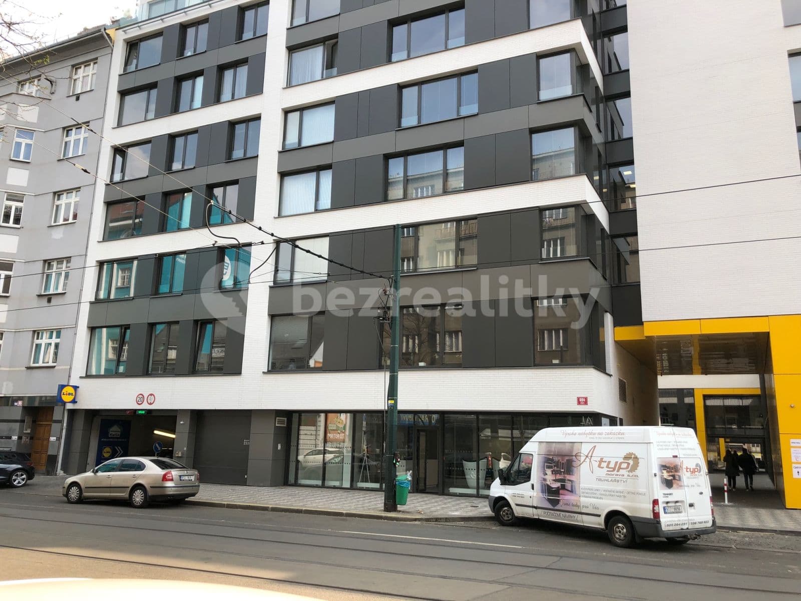 garage to rent, 12 m², Sokolovská, Prague, Prague garage to rent, 12 m², Sokolovská, Prague, Prague