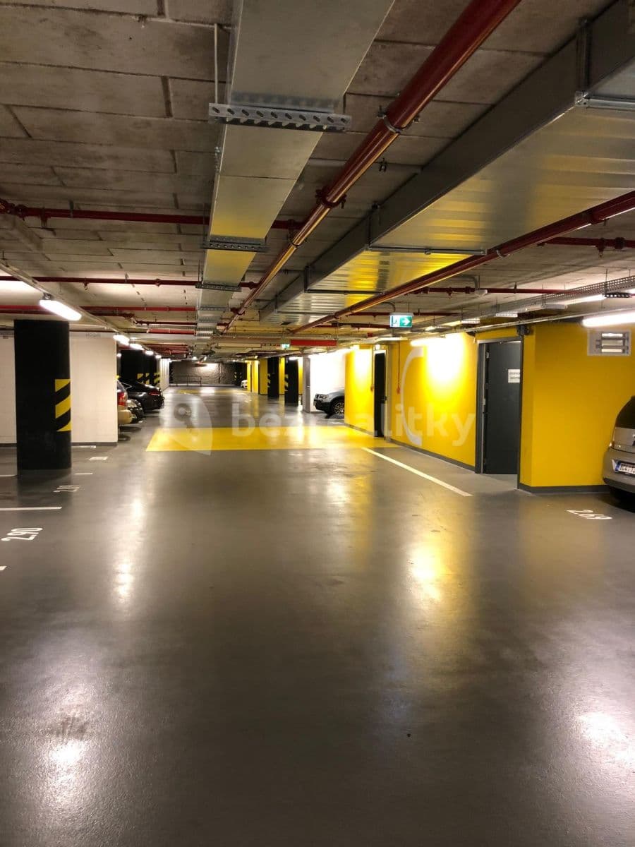 garage to rent, 12 m², Sokolovská, Prague, Prague garage to rent, 12 m², Sokolovská, Prague, Prague