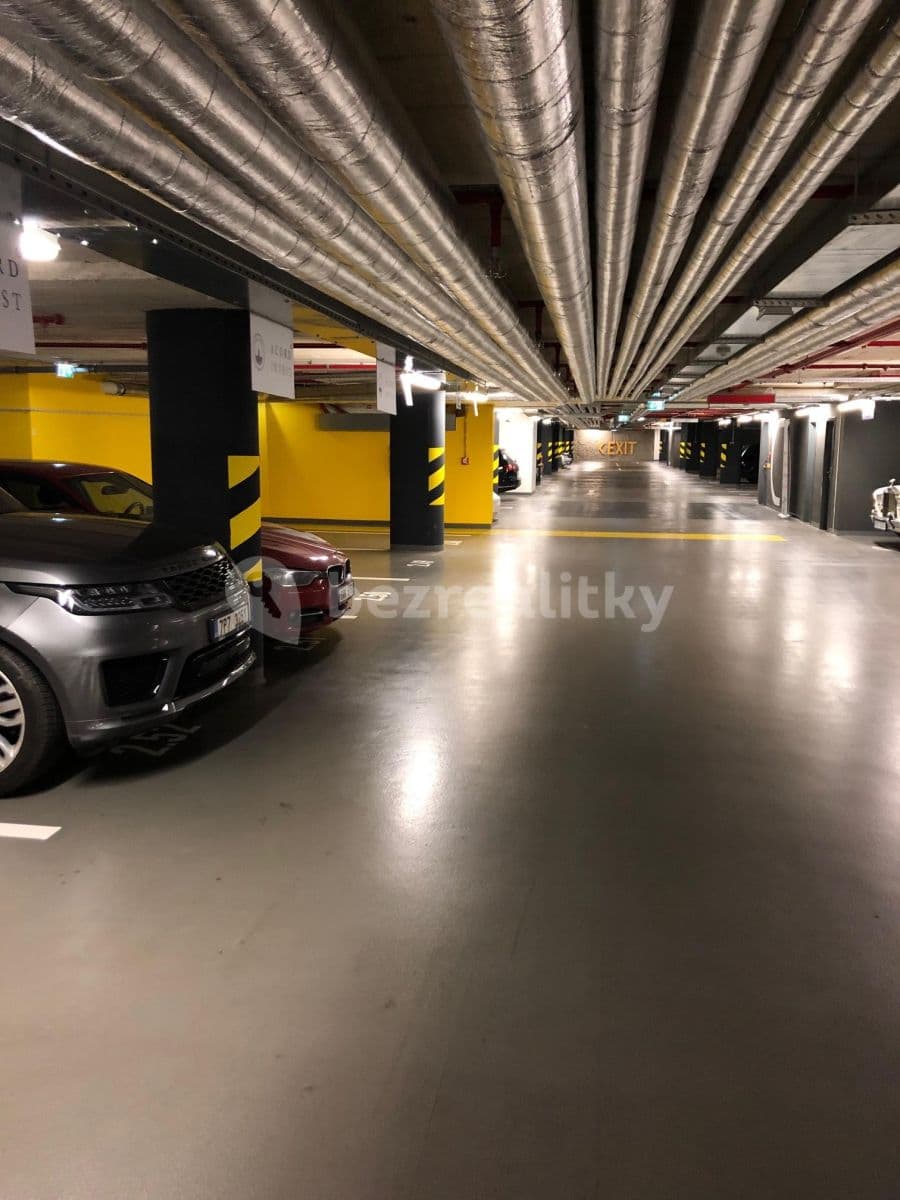 garage to rent, 12 m², Sokolovská, Prague, Prague garage to rent, 12 m², Sokolovská, Prague, Prague