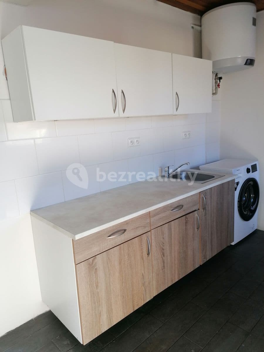 house to rent, 68 m², Jalubí, Zlínský Region house to rent, 68 m², Jalubí, Zlínský Region