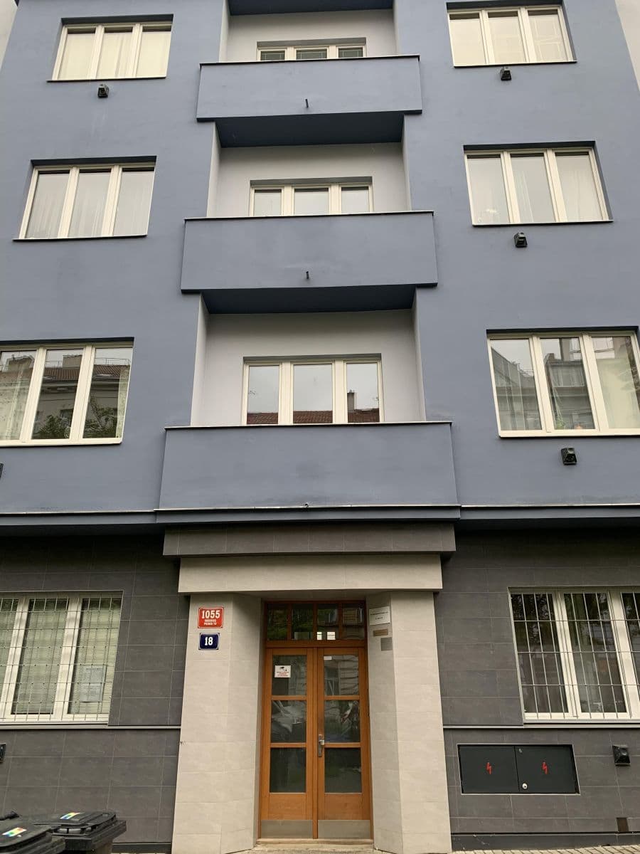 2 bedroom flat to rent, 50 m², 28. pluku, Prague, Prague 2 bedroom flat to rent, 50 m², 28. pluku, Prague, Prague
