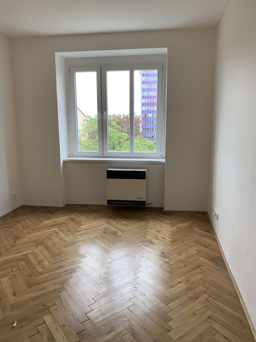 2 bedroom flat to rent, 50 m², 28. pluku, Prague, Prague 2 bedroom flat to rent, 50 m², 28. pluku, Prague, Prague