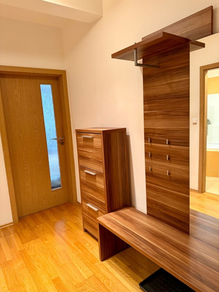 1 bedroom with open-plan kitchen flat to rent, 50 m², Tupolevova, Prague, Prague 1 bedroom with open-plan kitchen flat to rent, 50 m², Tupolevova, Prague, Prague