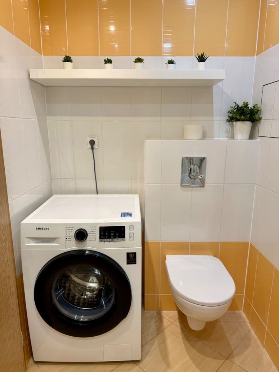 1 bedroom with open-plan kitchen flat to rent, 50 m², Tupolevova, Prague, Prague 1 bedroom with open-plan kitchen flat to rent, 50 m², Tupolevova, Prague, Prague