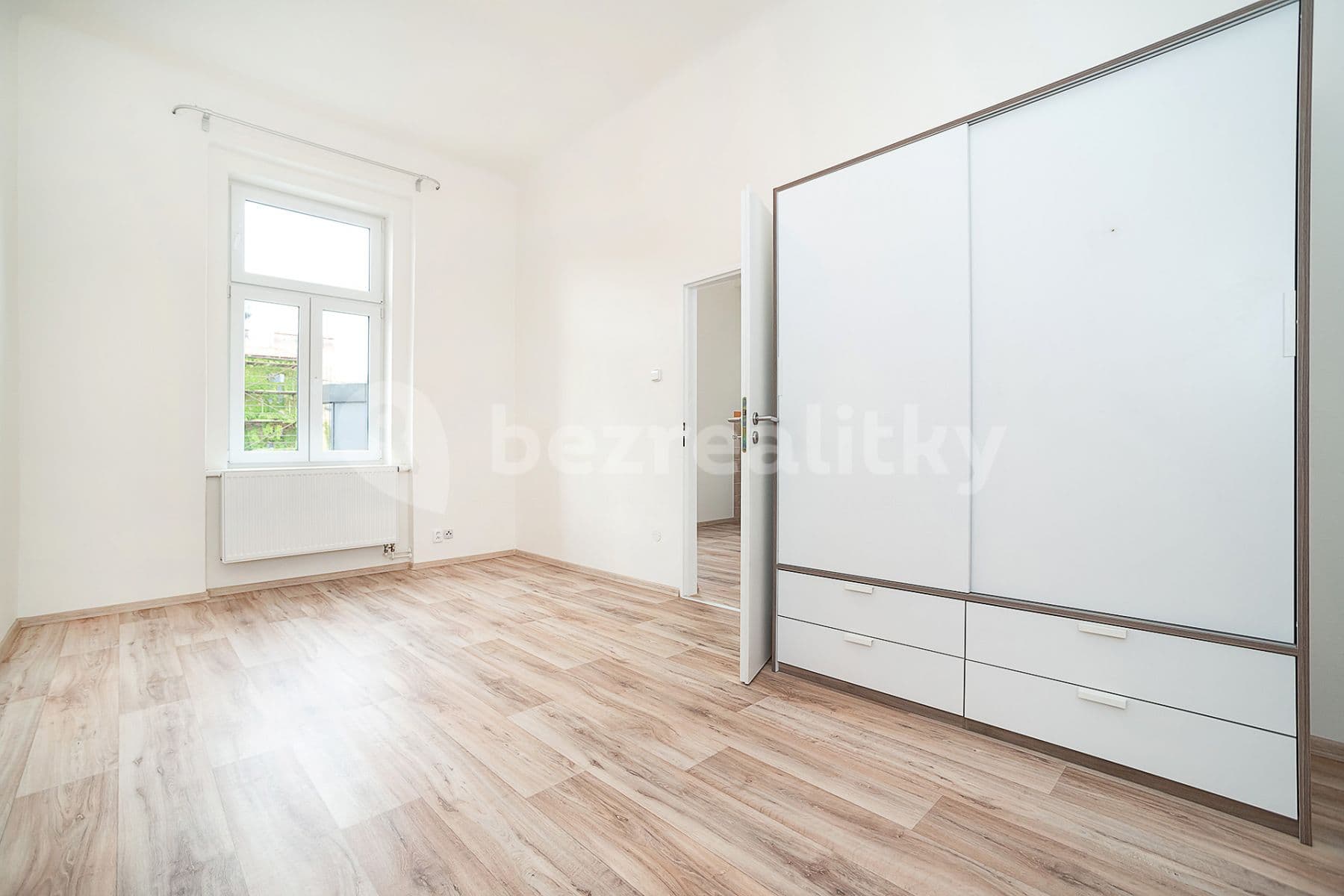 1 bedroom with open-plan kitchen flat to rent, 36 m², Boleslavova, Prague, Prague 1 bedroom with open-plan kitchen flat to rent, 36 m², Boleslavova, Prague, Prague