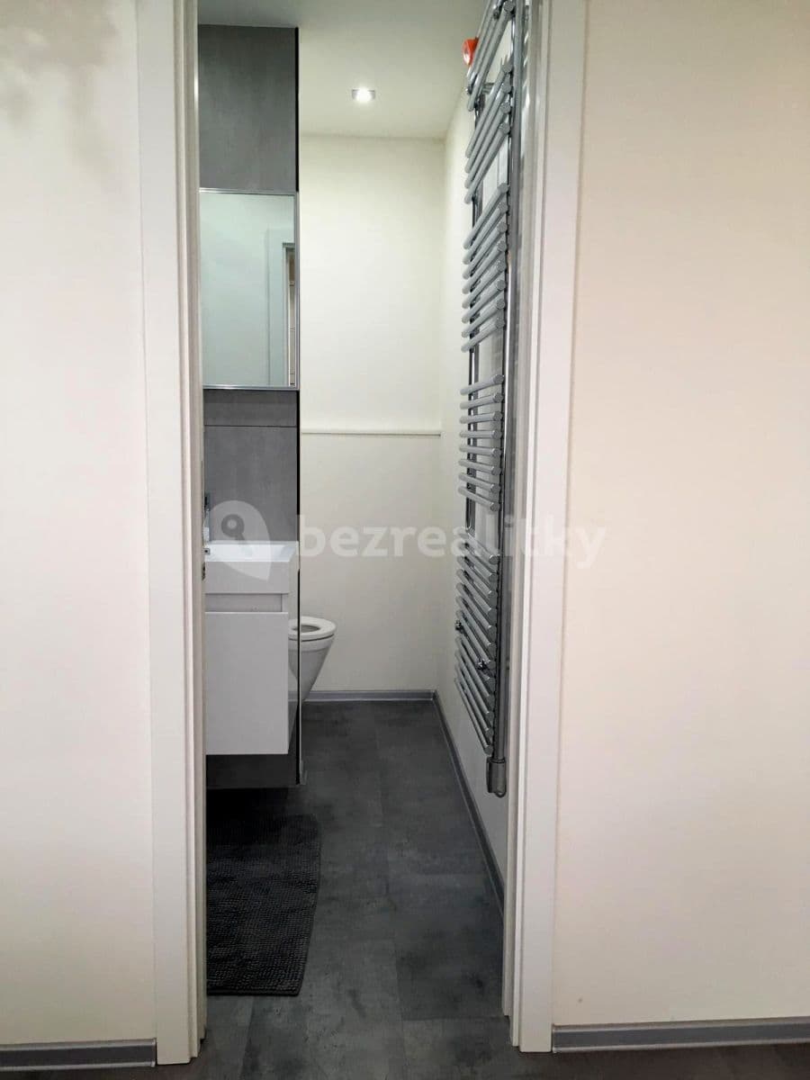 Studio flat to rent, 31 m², Tobrucká, Prague, Prague Studio flat to rent, 31 m², Tobrucká, Prague, Prague