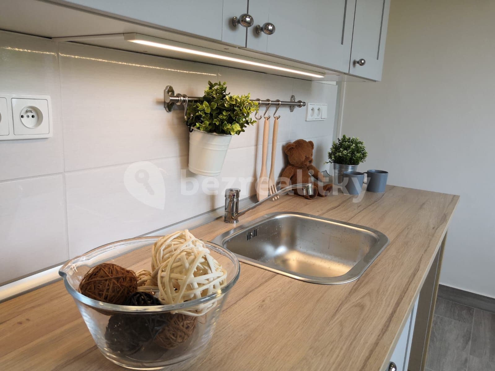 3 bedroom flat to rent, 68 m², Provaznická, Ostrava, Moravskoslezský Region 3 bedroom flat to rent, 68 m², Provaznická, Ostrava, Moravskoslezský Region