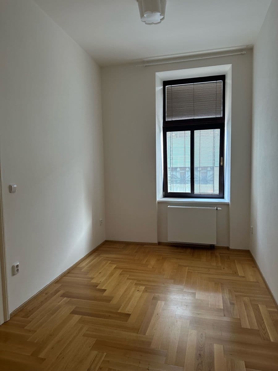 1 bedroom with open-plan kitchen flat to rent, 45 m², Slovenská, Olomouc, Olomoucký Region 1 bedroom with open-plan kitchen flat to rent, 45 m², Slovenská, Olomouc, Olomoucký Region