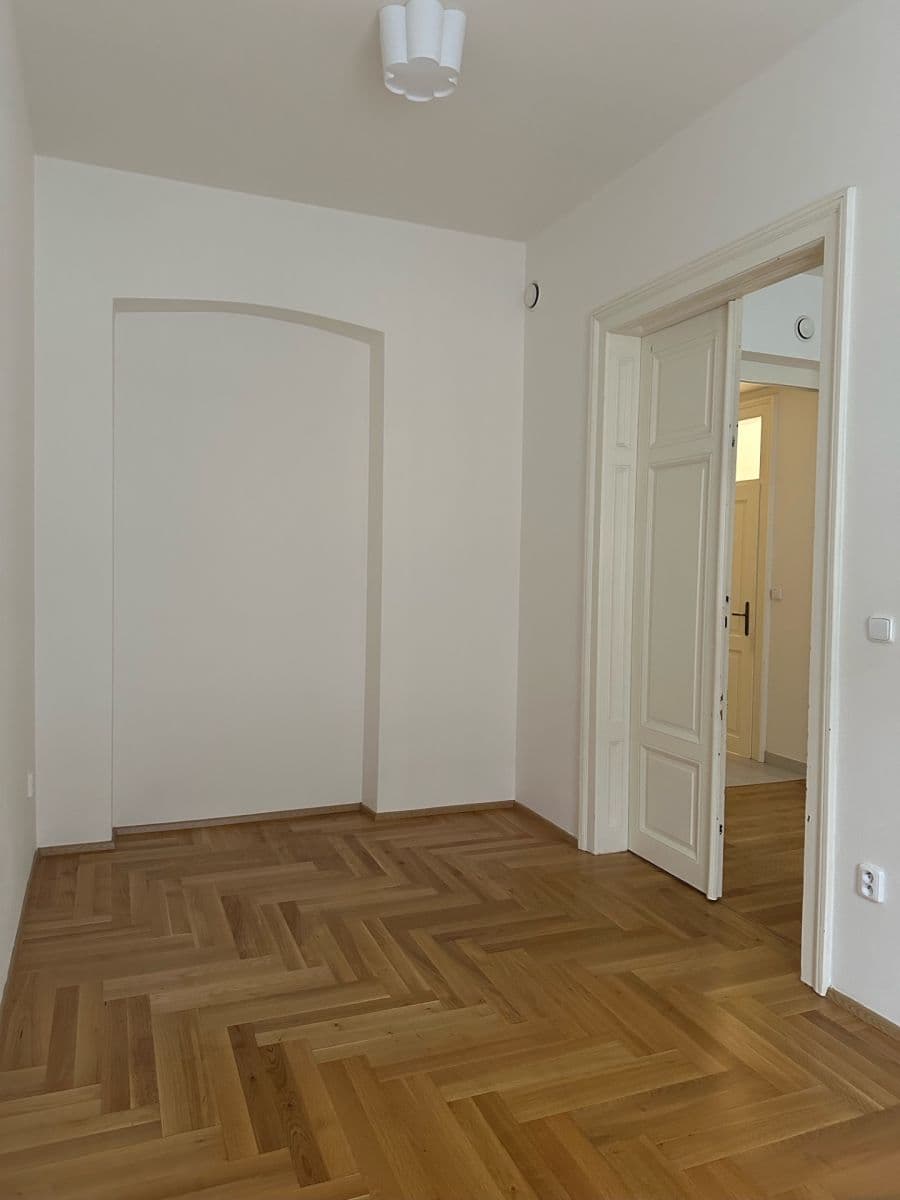 1 bedroom with open-plan kitchen flat to rent, 45 m², Slovenská, Olomouc, Olomoucký Region 1 bedroom with open-plan kitchen flat to rent, 45 m², Slovenská, Olomouc, Olomoucký Region