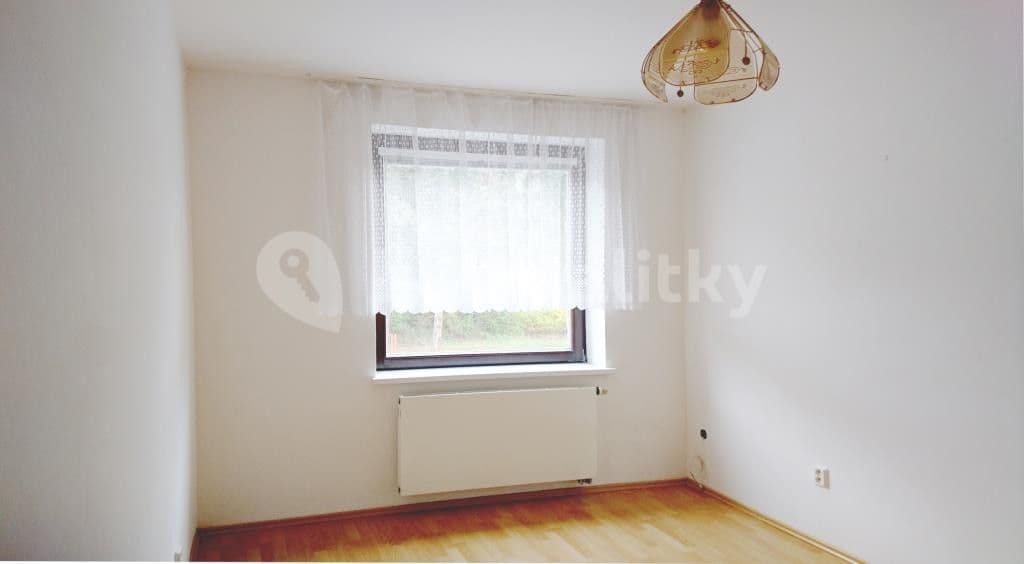 3 bedroom with open-plan kitchen flat to rent, 80 m², Pod Fialkou, Prague, Prague 3 bedroom with open-plan kitchen flat to rent, 80 m², Pod Fialkou, Prague, Prague