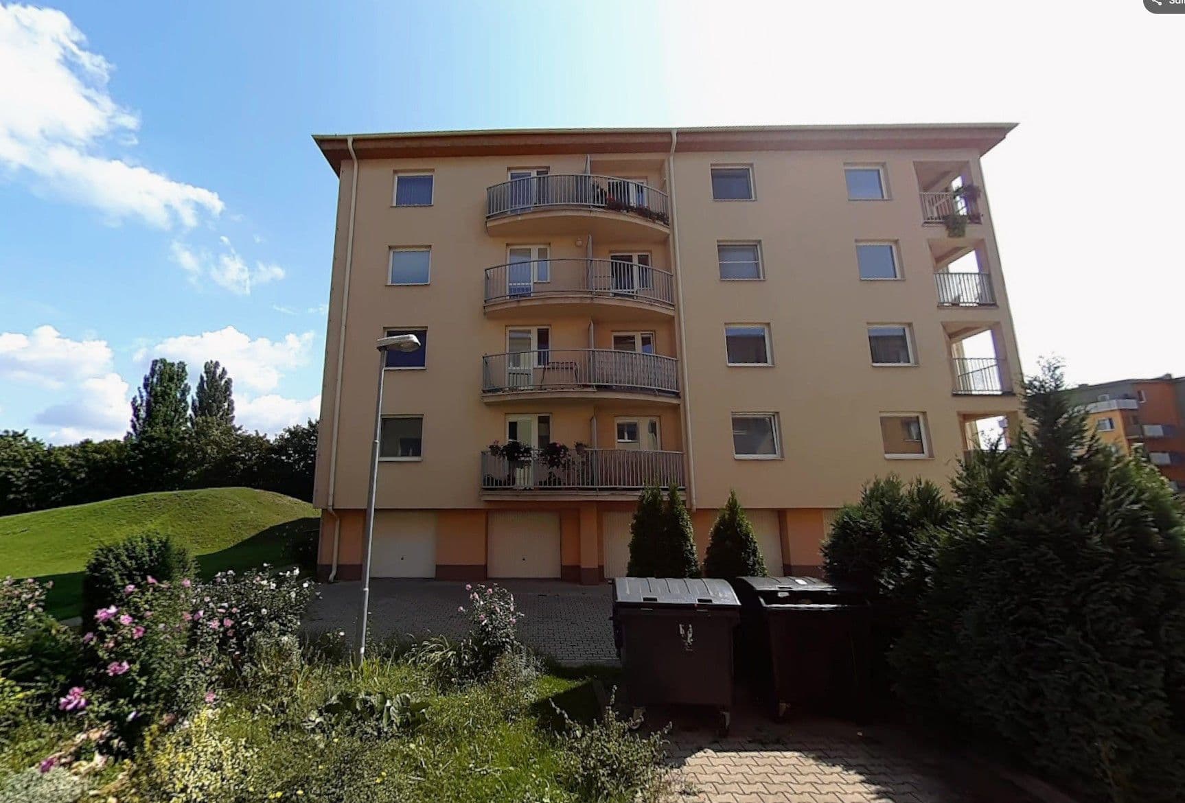 2 bedroom with open-plan kitchen flat to rent, 70 m², Volmanova, Čelákovice, Středočeský Region 2 bedroom with open-plan kitchen flat to rent, 70 m², Volmanova, Čelákovice, Středočeský Region