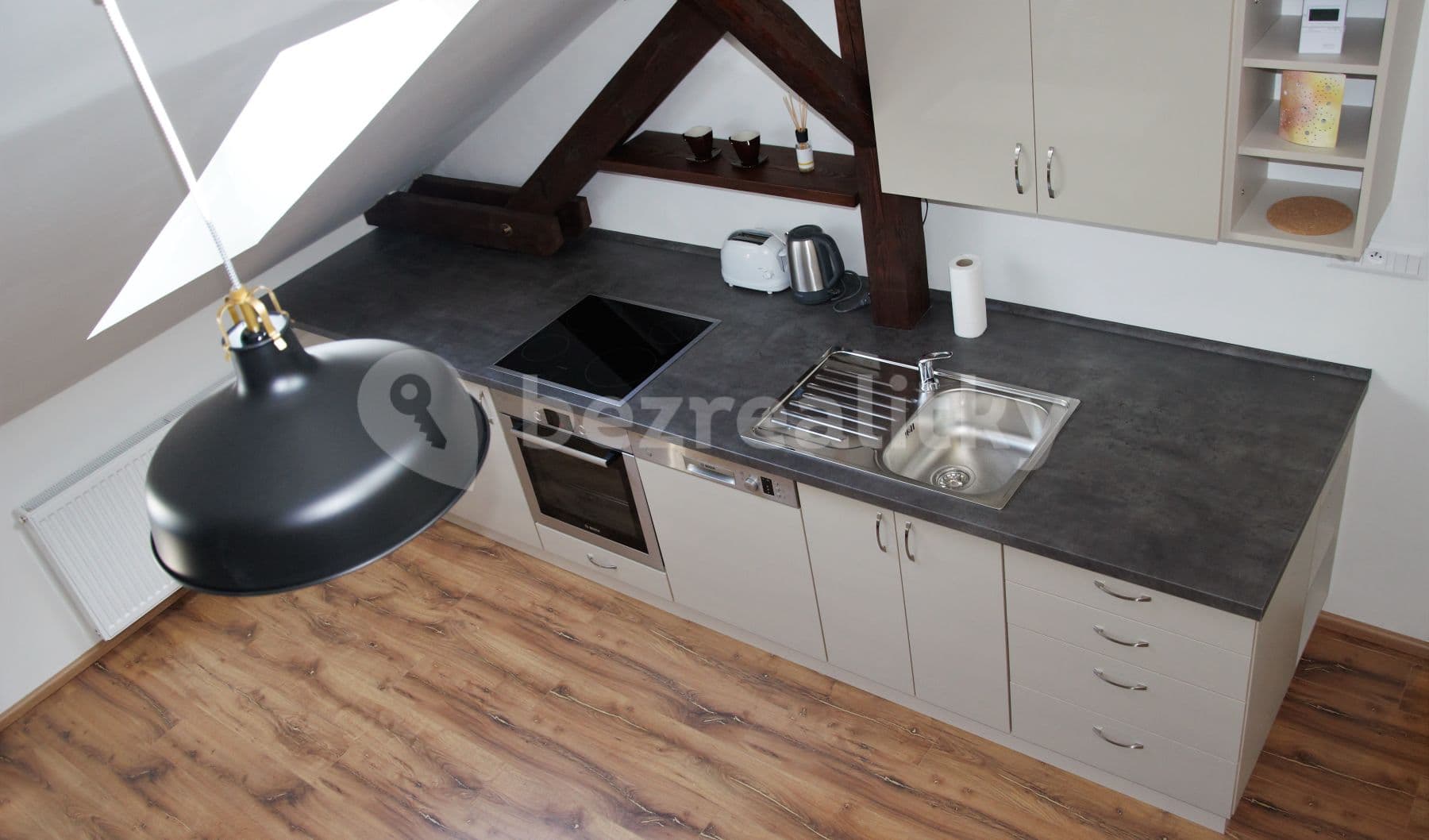 1 bedroom with open-plan kitchen flat to rent, 41 m², Merhautova, Brno, Jihomoravský Region 1 bedroom with open-plan kitchen flat to rent, 41 m², Merhautova, Brno, Jihomoravský Region