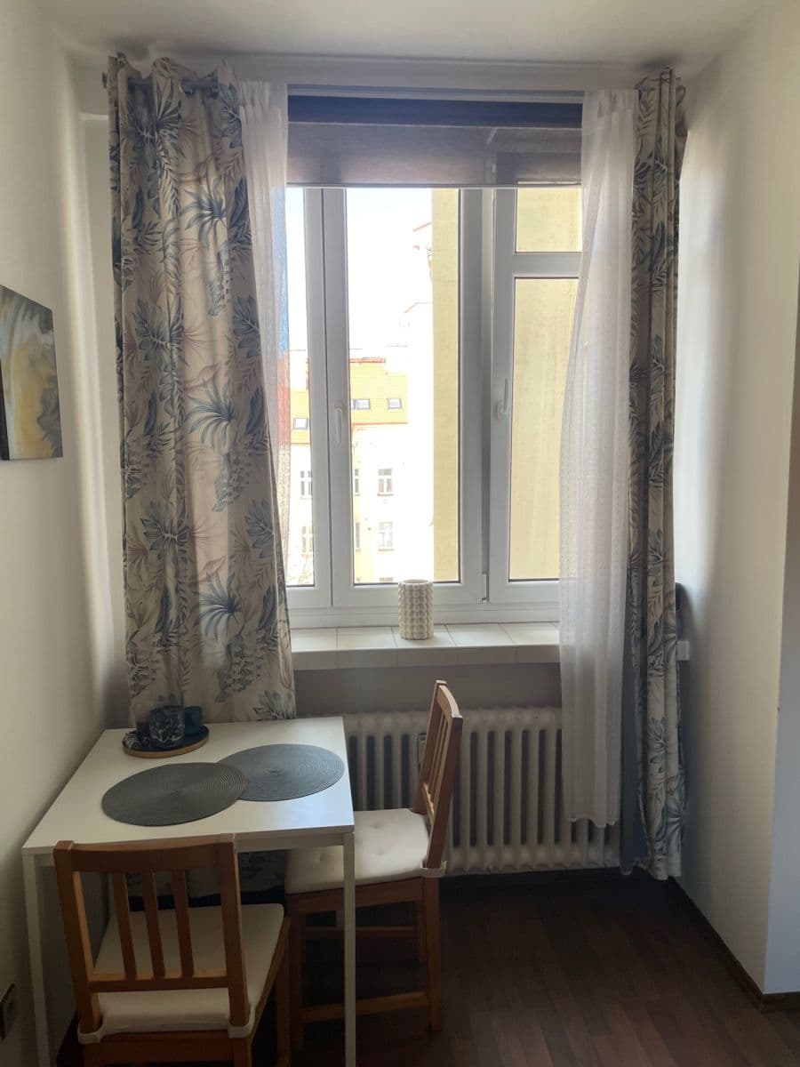 Small studio flat to rent, 27 m², Myslbekova, Prague, Prague Small studio flat to rent, 27 m², Myslbekova, Prague, Prague
