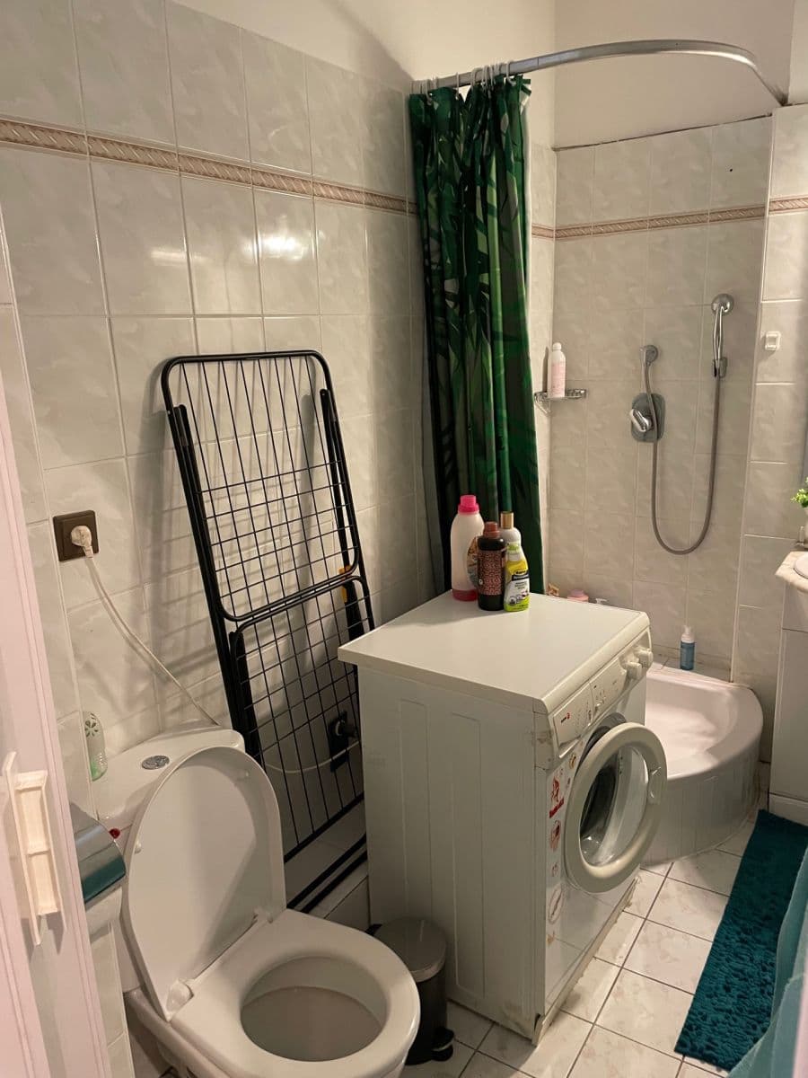 Small studio flat to rent, 27 m², Myslbekova, Prague, Prague Small studio flat to rent, 27 m², Myslbekova, Prague, Prague