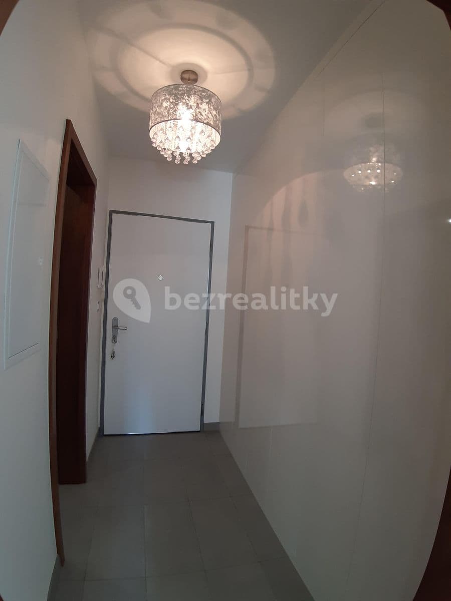 Studio flat to rent, 34 m², Walterovo náměstí, Prague, Prague Studio flat to rent, 34 m², Walterovo náměstí, Prague, Prague