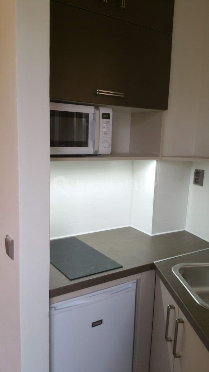 Studio flat to rent, 26 m², Antonínská, Prague, Prague Studio flat to rent, 26 m², Antonínská, Prague, Prague