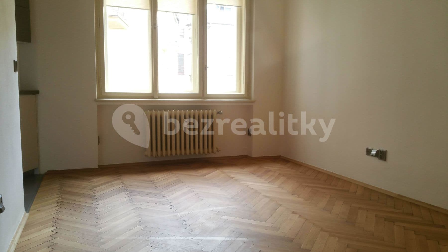 Studio flat to rent, 26 m², Antonínská, Prague, Prague Studio flat to rent, 26 m², Antonínská, Prague, Prague