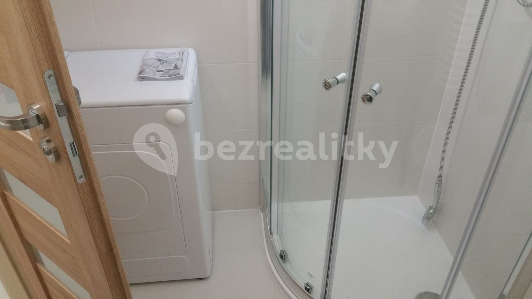 Studio flat to rent, 26 m², Antonínská, Prague, Prague Studio flat to rent, 26 m², Antonínská, Prague, Prague