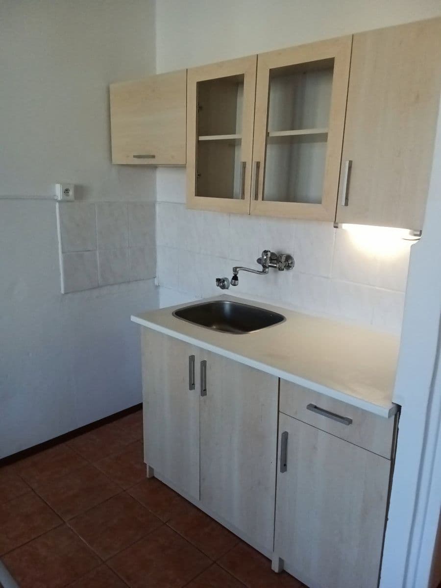 Small studio flat to rent, 28 m², Švehlova, Prague, Prague Small studio flat to rent, 28 m², Švehlova, Prague, Prague