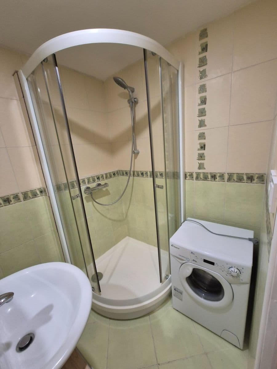 3 bedroom flat to rent, 70 m², Poznaňská, Brno, Jihomoravský Region 3 bedroom flat to rent, 70 m², Poznaňská, Brno, Jihomoravský Region