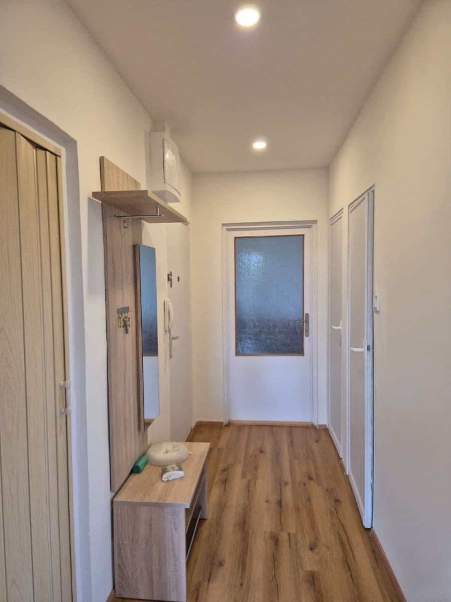 3 bedroom flat to rent, 70 m², Poznaňská, Brno, Jihomoravský Region 3 bedroom flat to rent, 70 m², Poznaňská, Brno, Jihomoravský Region