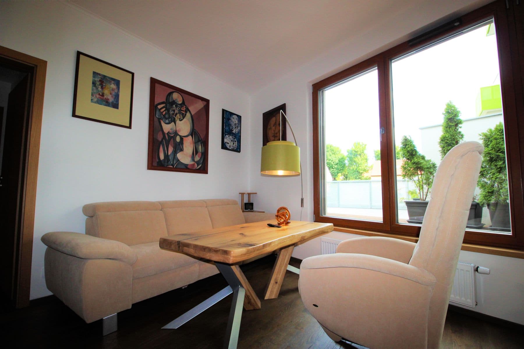 4 bedroom with open-plan kitchen flat to rent, 150 m², U Hranic, Prague, Prague 4 bedroom with open-plan kitchen flat to rent, 150 m², U Hranic, Prague, Prague