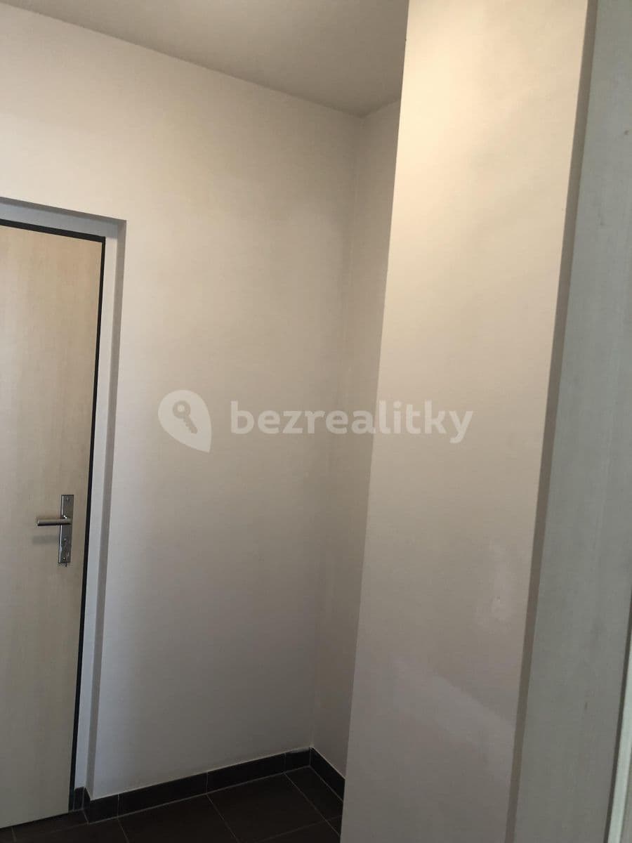 Studio flat to rent, 40 m², Stříbrského, Prague, Prague Studio flat to rent, 40 m², Stříbrského, Prague, Prague