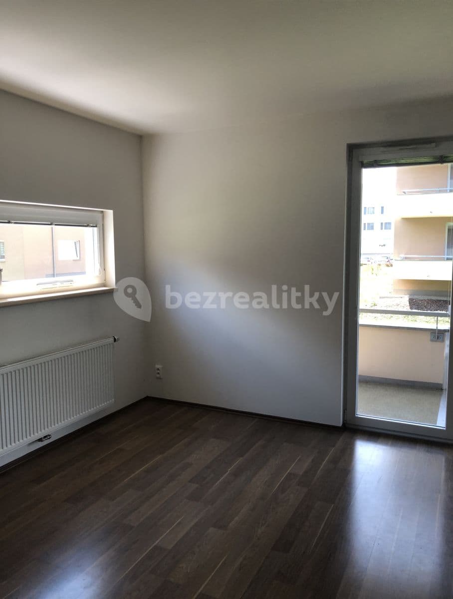 Studio flat to rent, 40 m², Stříbrského, Prague, Prague Studio flat to rent, 40 m², Stříbrského, Prague, Prague
