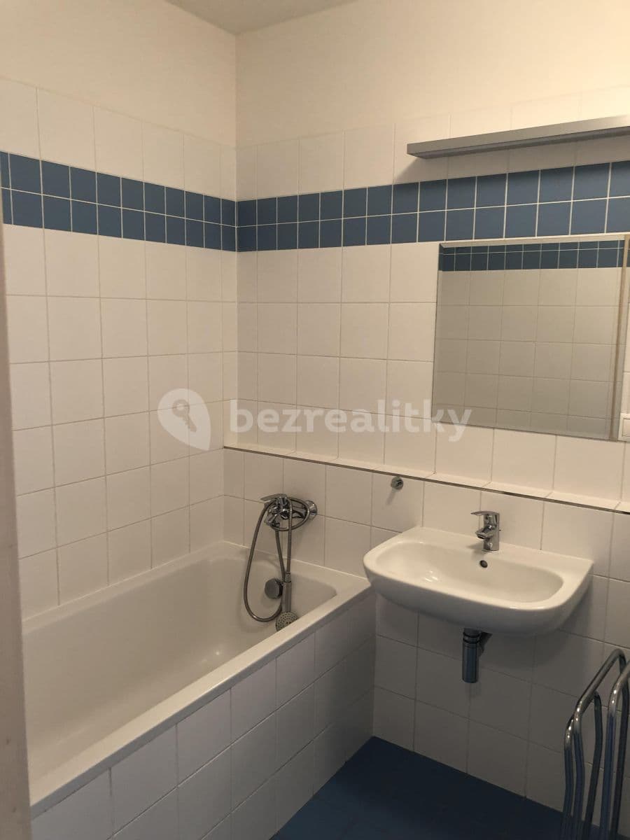 Studio flat to rent, 40 m², Stříbrského, Prague, Prague Studio flat to rent, 40 m², Stříbrského, Prague, Prague