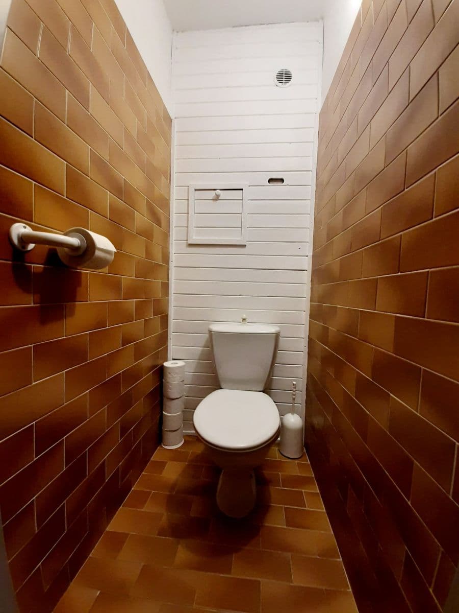 3 bedroom flat to rent, 76 m², Na Rovnosti, Prague, Prague 3 bedroom flat to rent, 76 m², Na Rovnosti, Prague, Prague